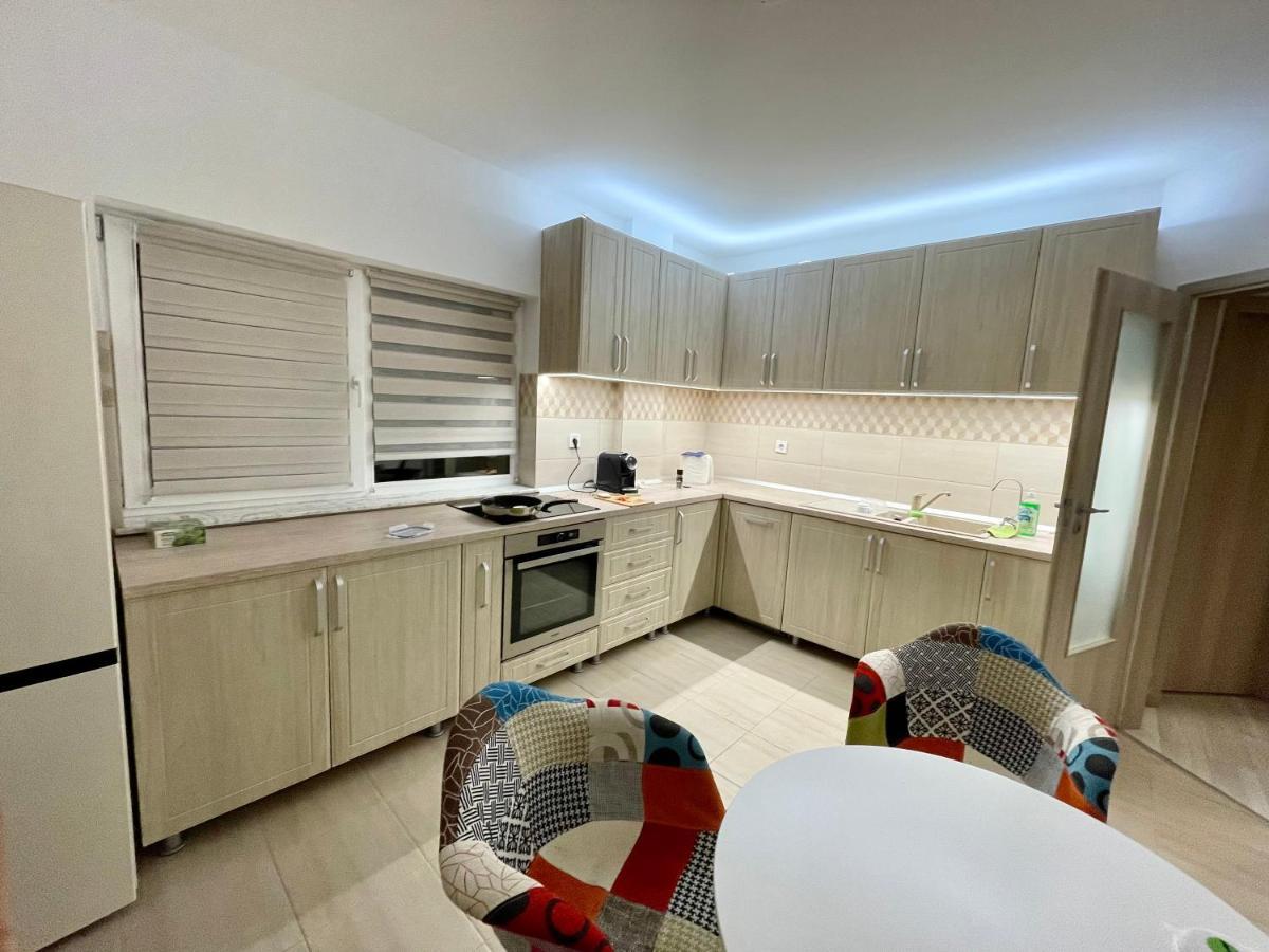 Vila Novara V26 Preajba المظهر الخارجي الصورة